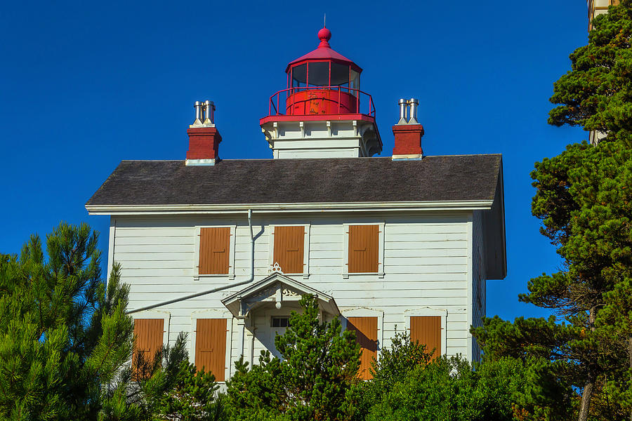 Yaquina Bay Lighthouse Photograph by Garry Gay