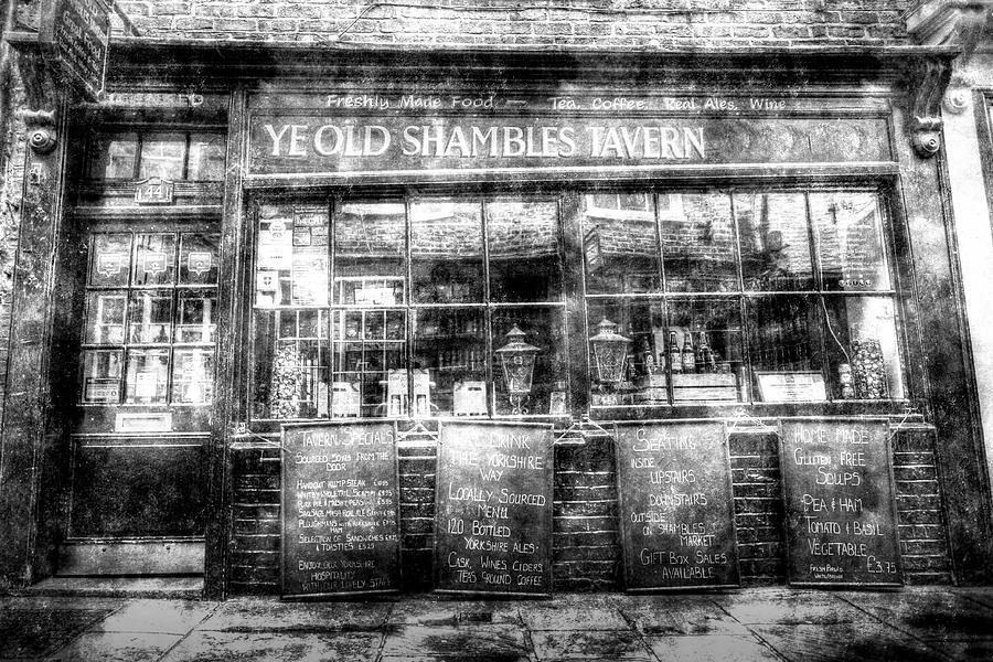 Ye Old Shambles Tavern York Vintage Photograph by David Pyatt