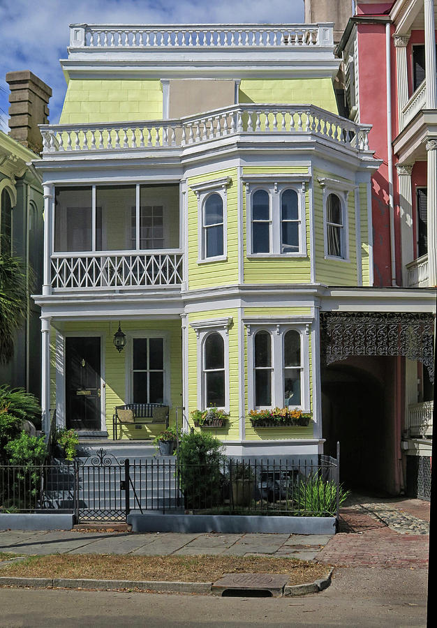 Yellow House In Charleston Photograph by Dave Mills