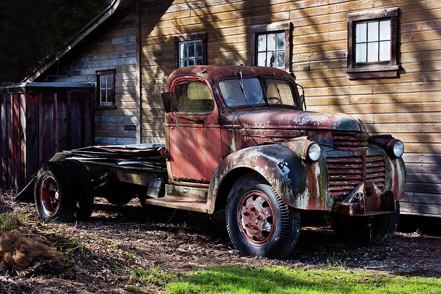Truck Photograph - Yesterdays Workhorse by David Lunde