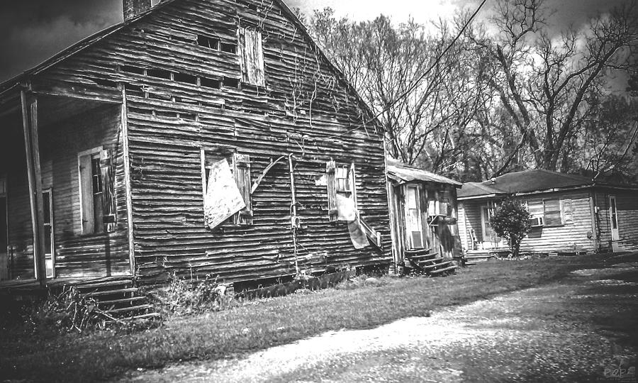 Yesteryear Old Slave Quarters Photograph By Connie Lasseigne Fine Art 7994