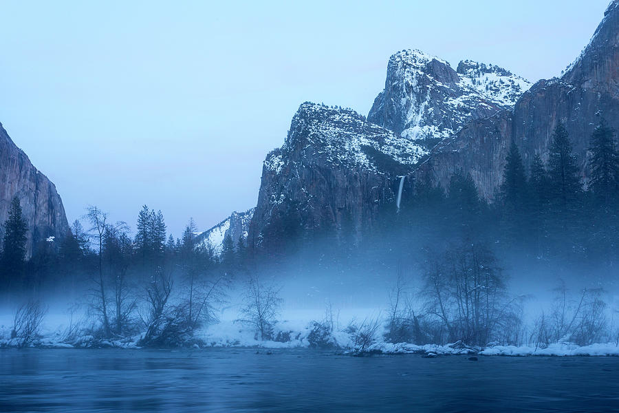 Yosemite Valley Evening Mist Photograph by Garry Gay