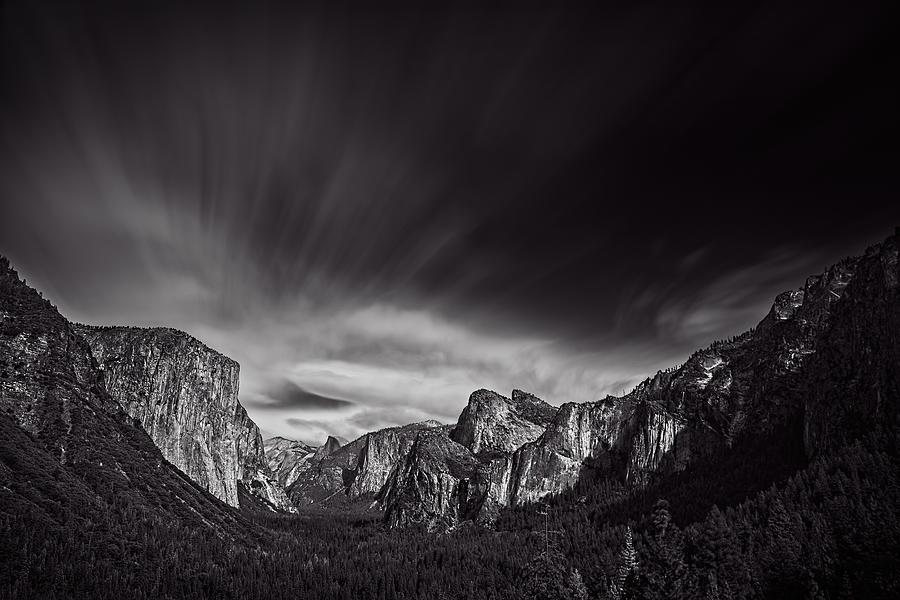 Tunnel View Yosemite Valley Photograph by Ian Good