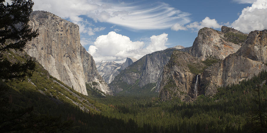 Yosemite Valley - Tunnel View Photograph by Harold Rau