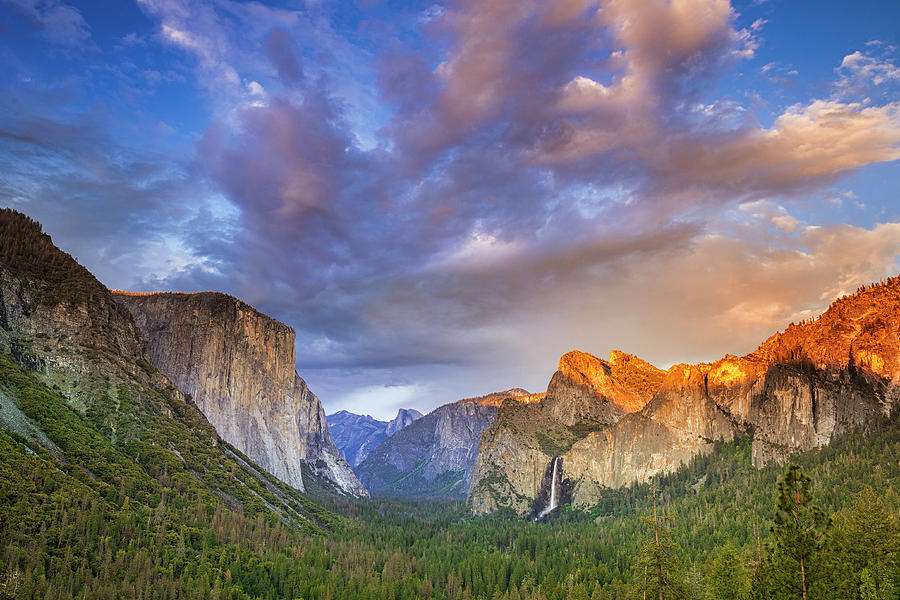 Yosemites Tunnel View Photograph by Andrew Soundarajan