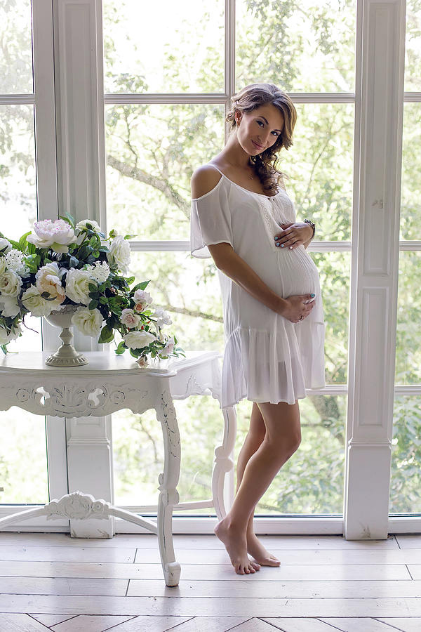 Maternity Dresses - 25 Latest and Fashionable Models