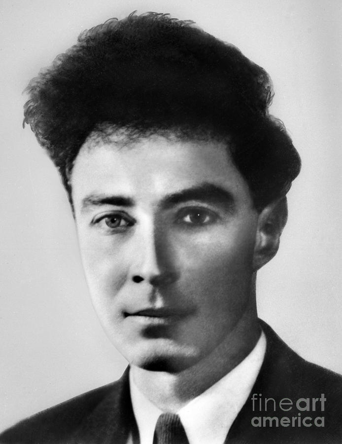 Young Robert Oppenheimer Photograph by Science Source
