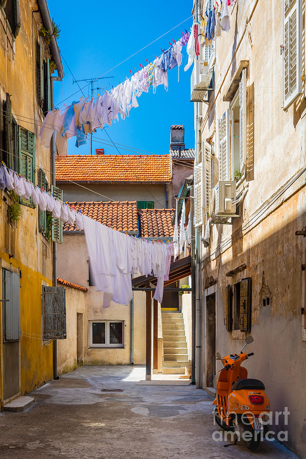 Zadar Alley Photograph