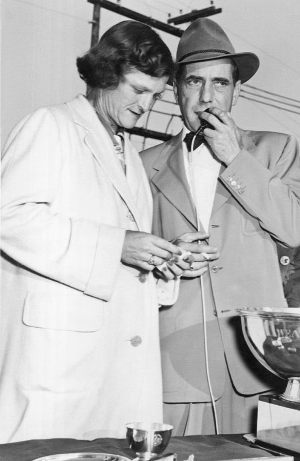 Humphrey Bogart Photograph - Zaharias And Bogart by Underwood Archives