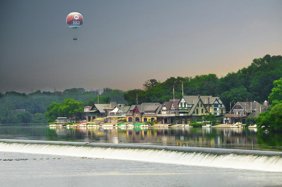 Zoo Balloon Flying over Boathouse Row Photograph by Bill Cannon