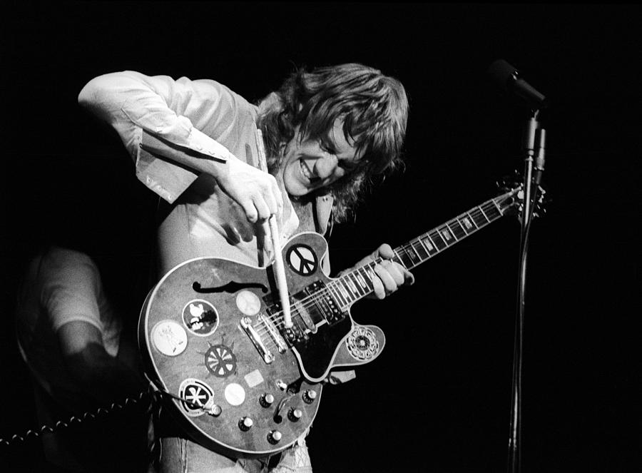 Alvin Lee Live Photograph by Ed Perlstein