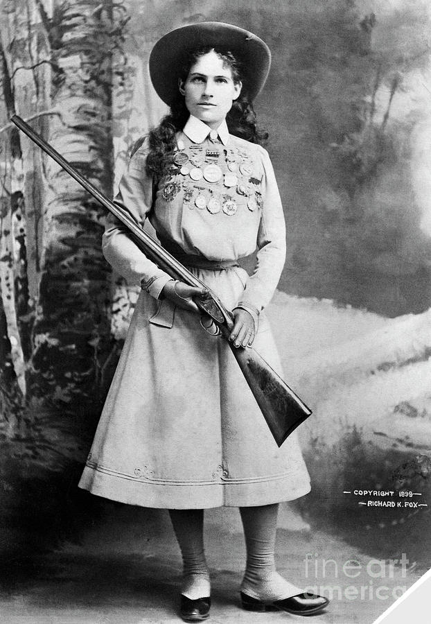 Annie Oakley #1 Photograph by Bettmann