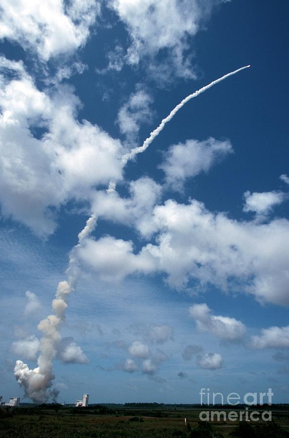 Ariane 5 Launch #1 Photograph by Patrick Landmann/science Photo Library