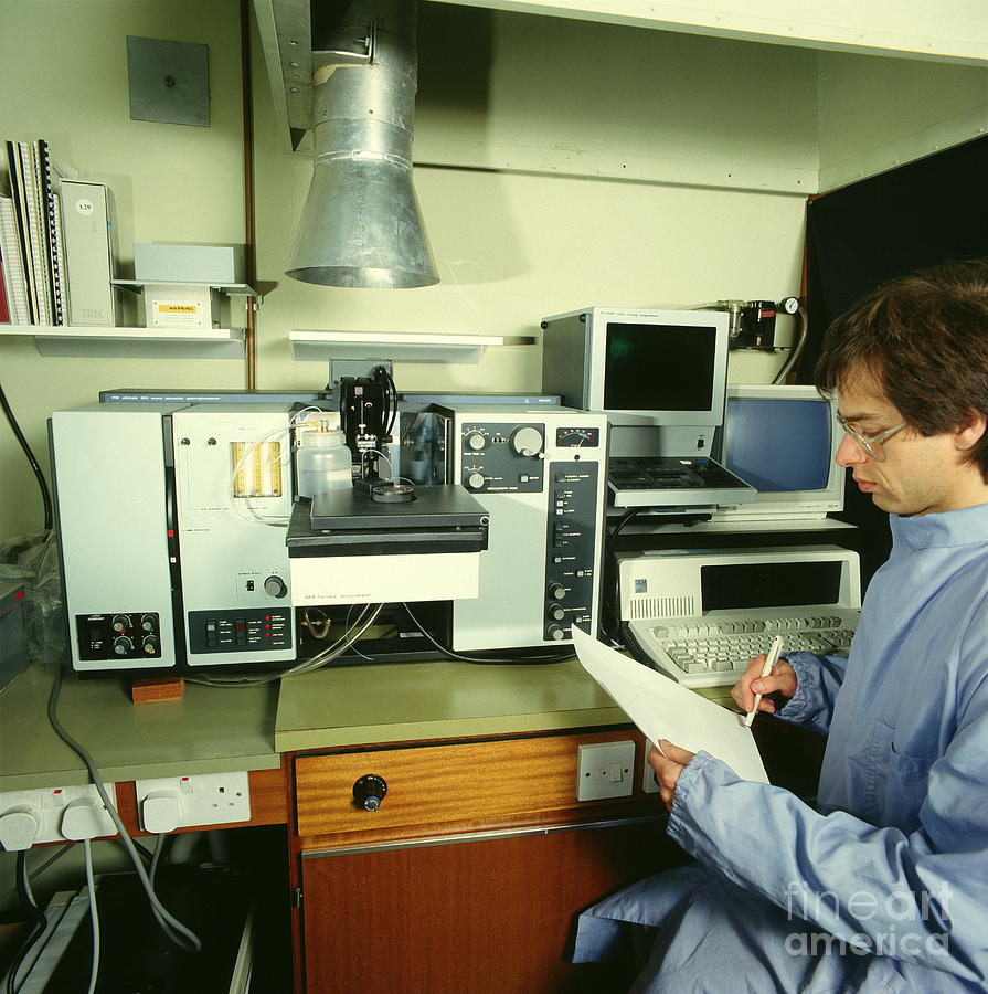 Atomic Absorption Spectroscopy #1 Photograph by Simon Fraser/science Photo Library