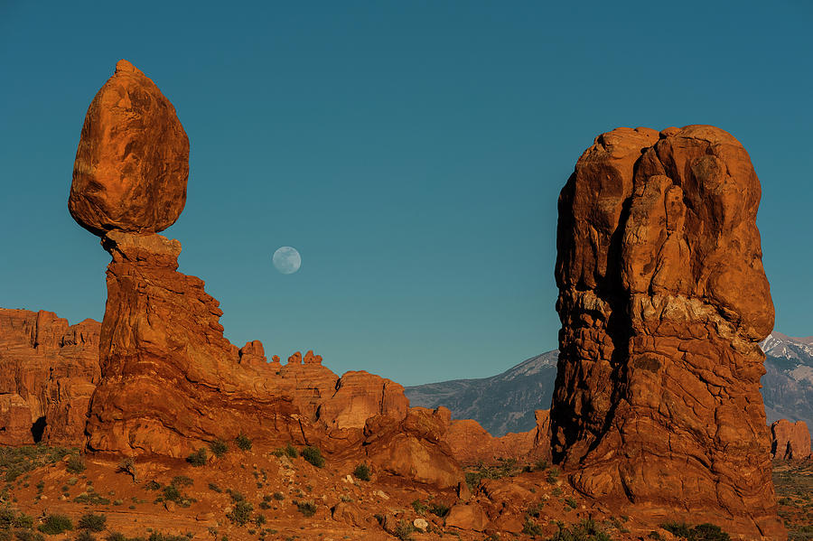 Balanced Rock And Full Moon In Arches #1 Photograph by Jeff Foott