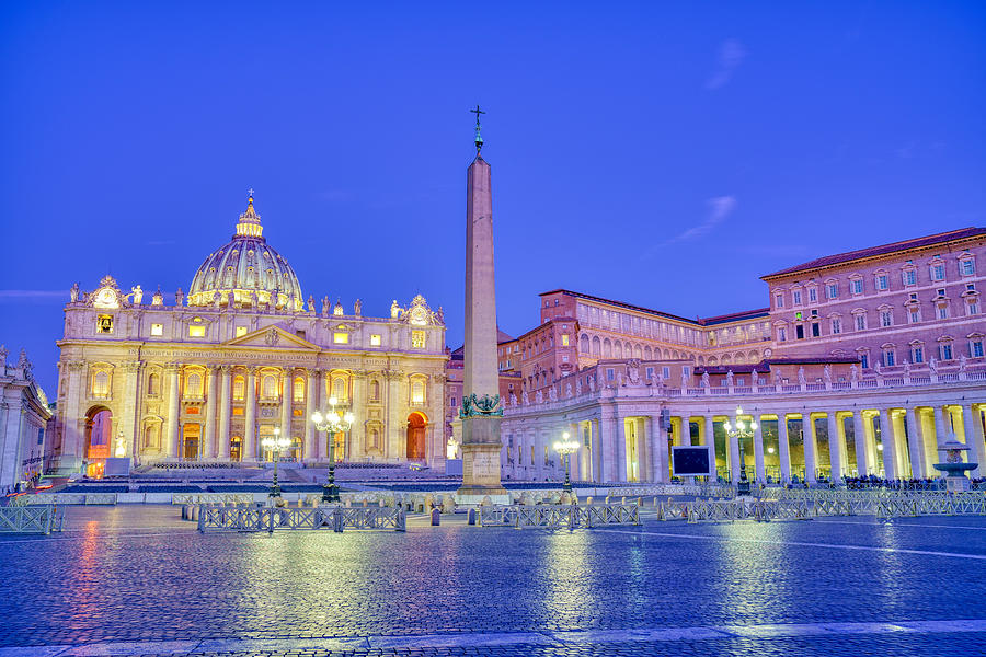 Architecture Photograph - Basilica Di San Pietro, Vatican, Rome #1 by Daniel Chetroni