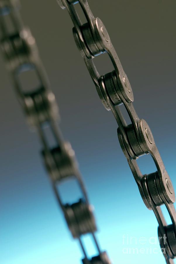 Bicycle Chain Photograph by Steve Horrell/science Photo Library