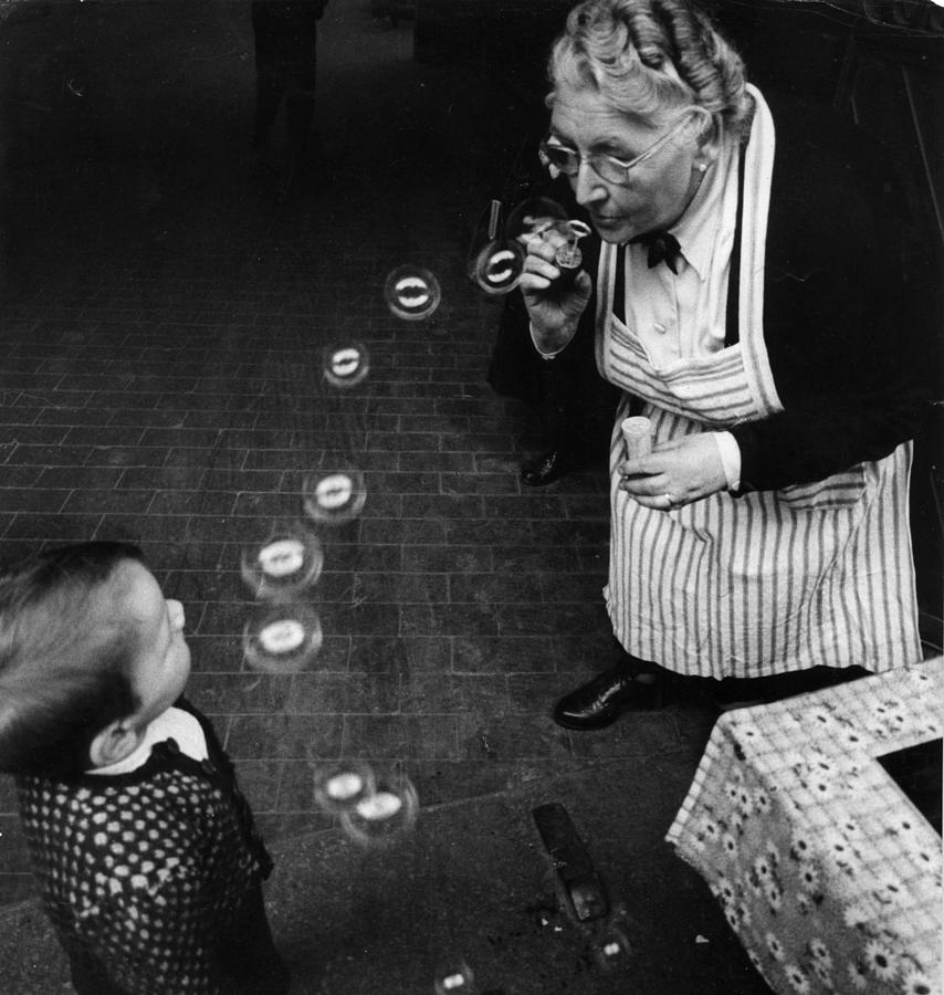 Blowing Bubbles #1 Photograph by Erich Auerbach