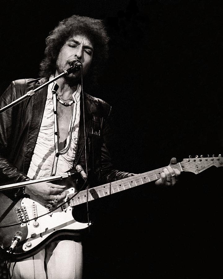 Bob Dylan Photograph - Bob Dylan Live #1 by Larry Hulst