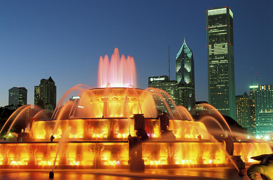 Buckingham Fountain, Chicago #1 Digital Art by Heeb Photos