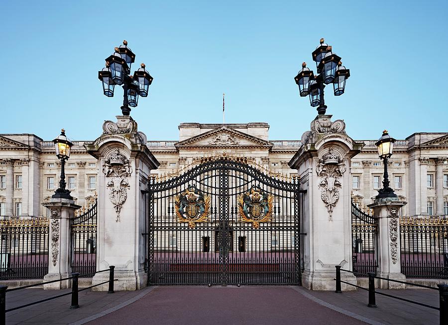 Buckingham Palace, London, England #1 Digital Art by Richard Taylor
