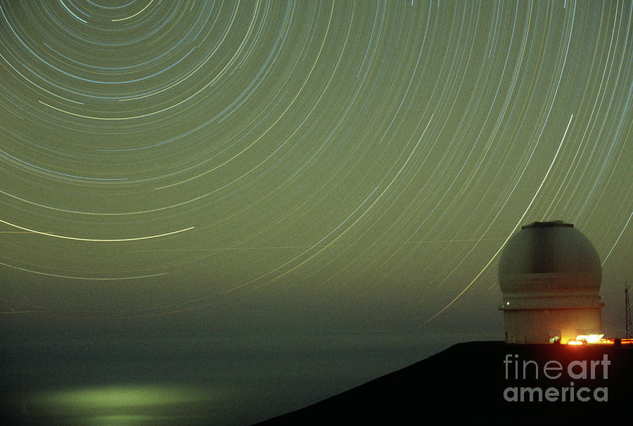 Canada-france-hawaii Telescope #1 Photograph by John K. Davies/science Photo Library