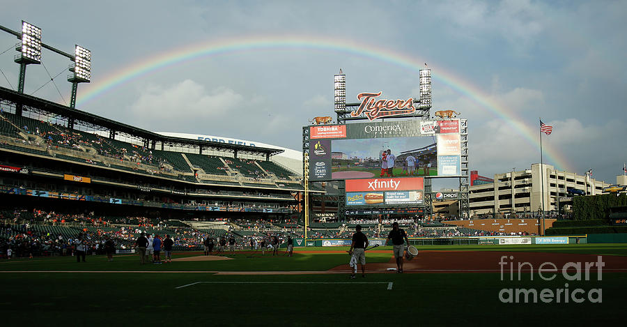 Chicago Cubs V Detroit Tigers Photograph by Duane Burleson Chicago Cubs V Detroit Tigers Photograph by Duane Burleson