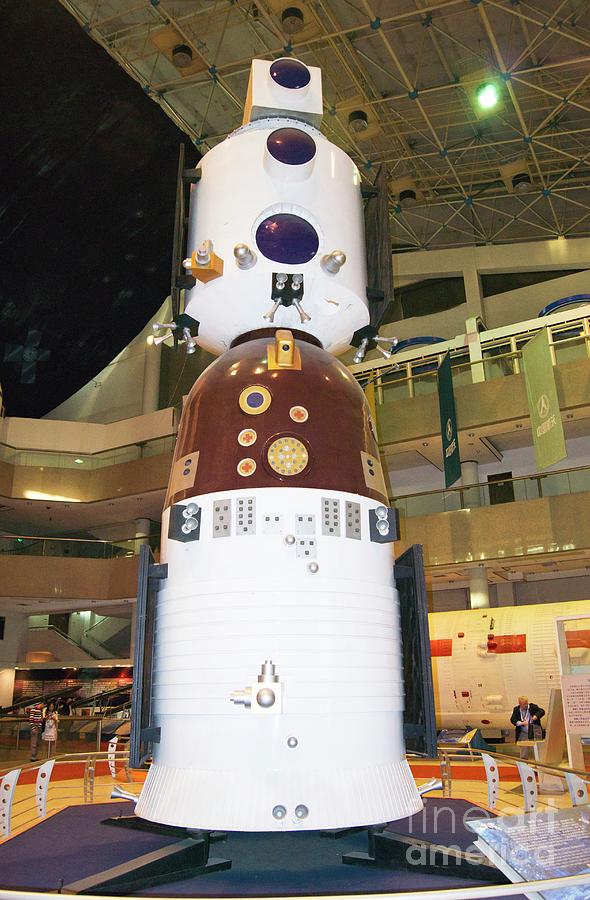 Chinese Spacecraft Mockup. #1 Photograph by Mark Williamson/science Photo Library