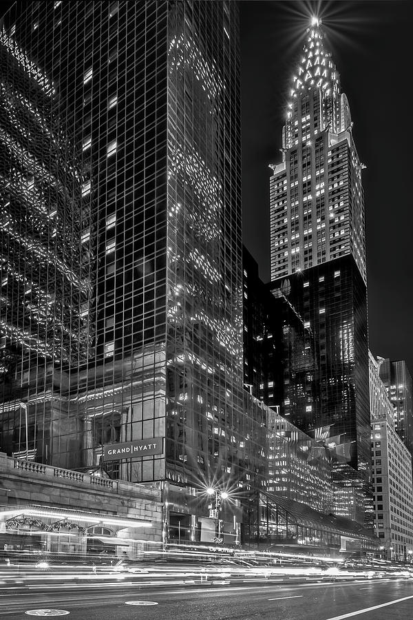 Chrysler Building NYC Rush #1 Photograph by Susan Candelario