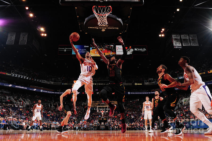 Cleveland Cavaliers V Phoenix Suns Photograph by Barry Gossage