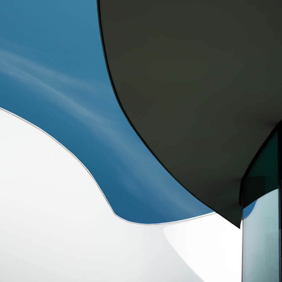 Abstract Photograph - Curves #1 by Luc Vangindertael (lagrange)