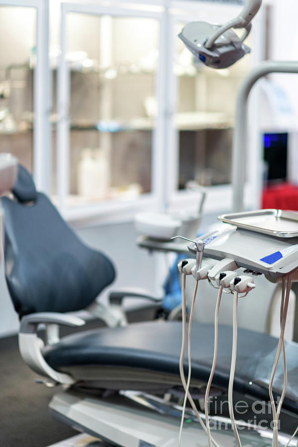 Dentist's Chair Photograph by Microgen Images/science Photo Library ...