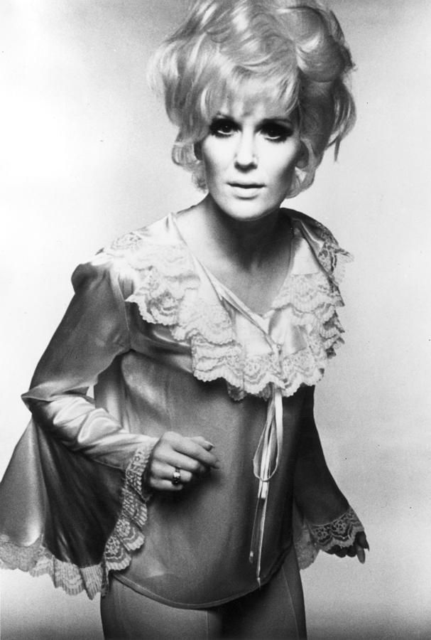 Dusty Springfield #1 Photograph by Evening Standard