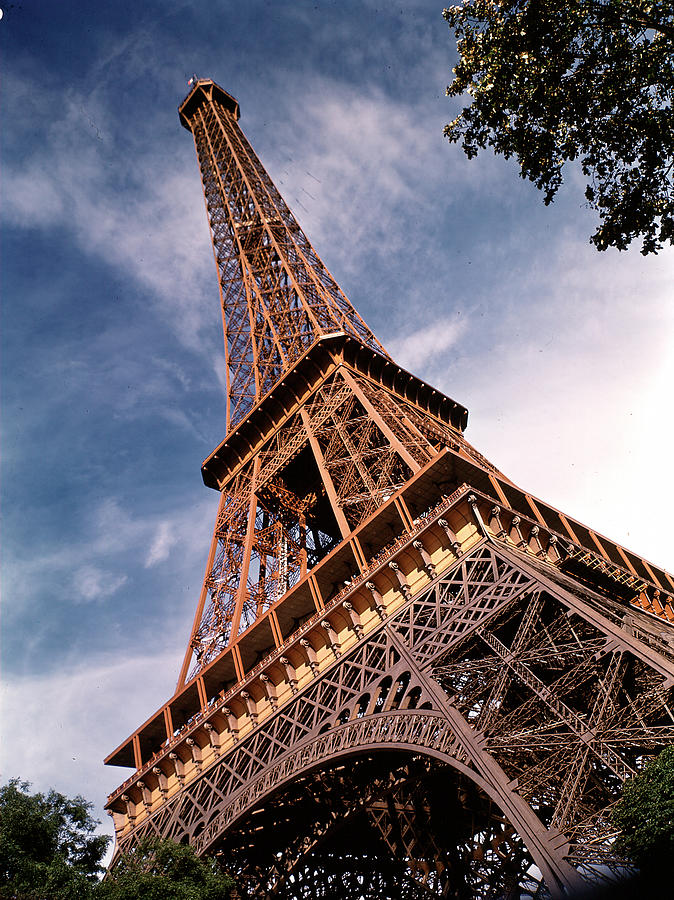 Eiffel Tower #1 Photograph by William Vandivert