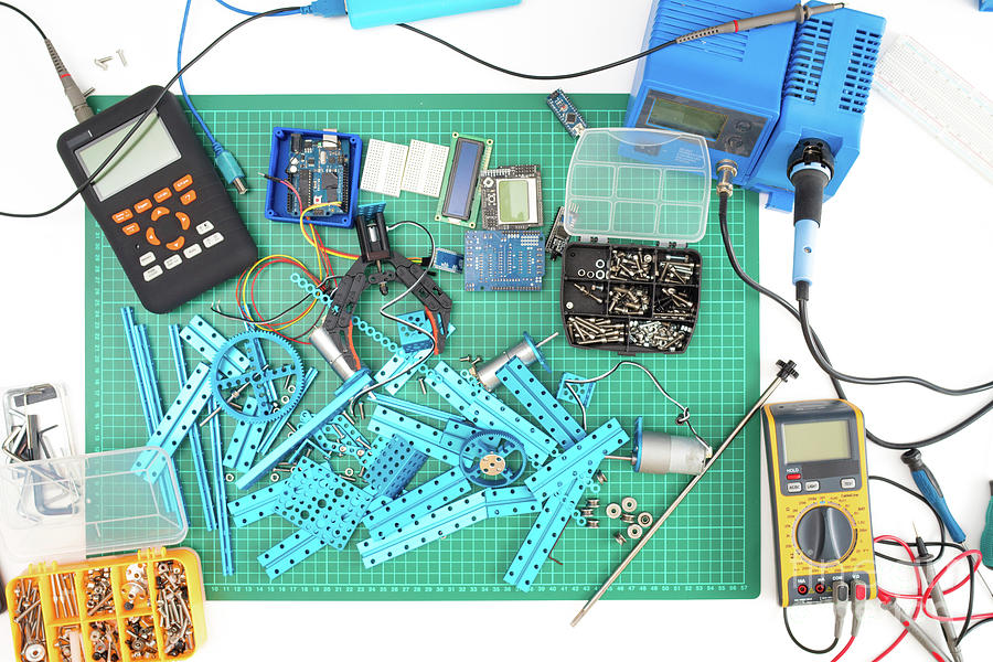 Electrical Engineering Photograph by Wladimir Bulgar/science Photo Library