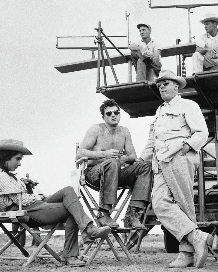 Elizabeth Taylor Photograph - Elizabeth Taylor, Rock Hudson, And George Stevens On The Set Of Giant #1 by Frank Worth
