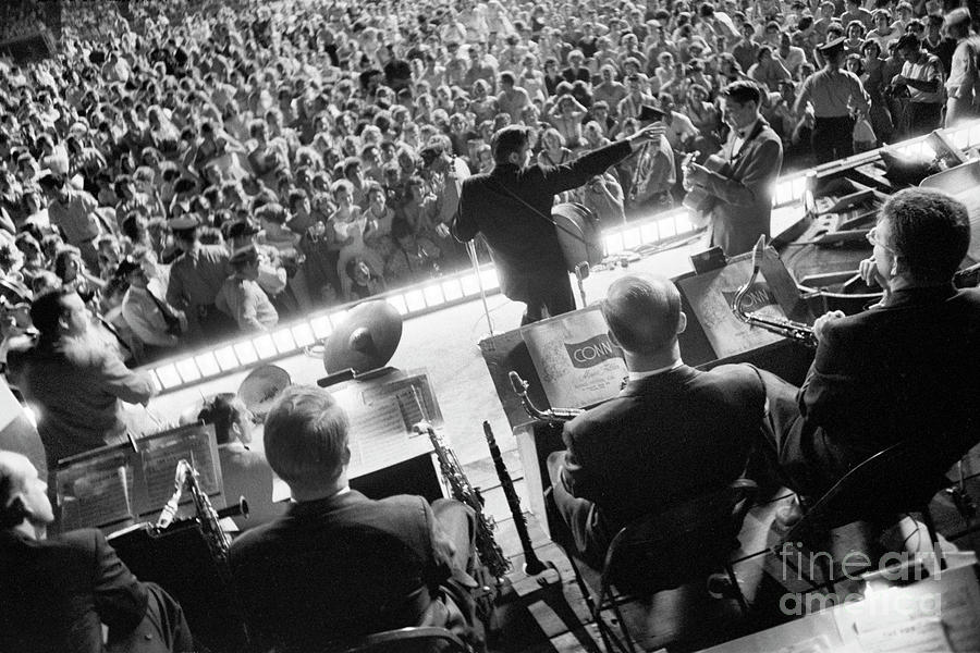 Elvis At Russwood Park Photograph by Alfred Wertheimer Elvis At Russwood Park Photograph by Alfred Wertheimer