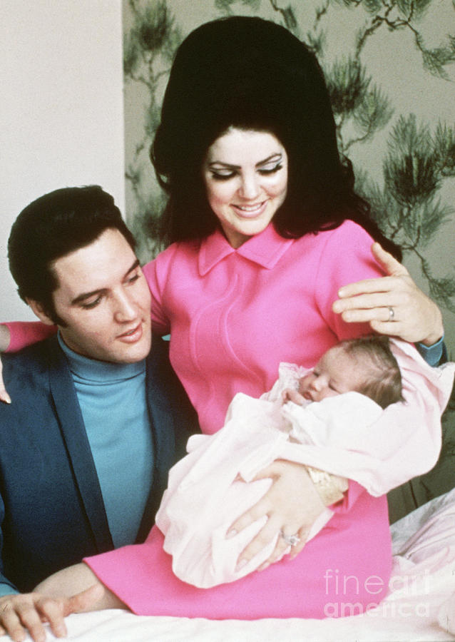 Elvis Presley With Wife And Newborn #1 Photograph by Bettmann