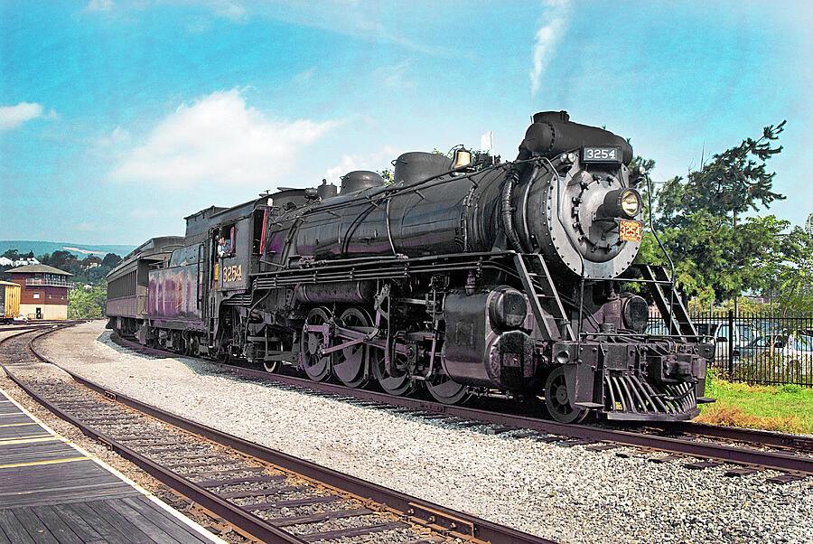 Engine 3254 under steam Photograph by Paul W Faust - Impressions of Light