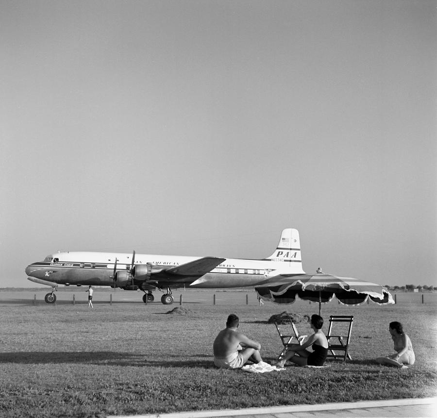 Ezeiza Airport, Argentina #1 Photograph by Michael Ochs Archives