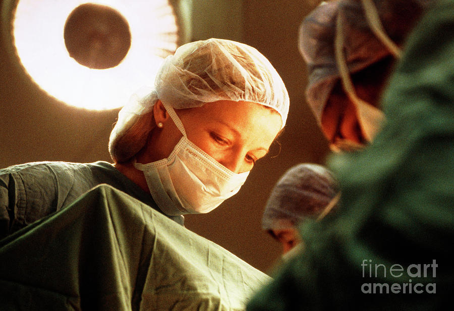 Female Surgeon Photograph by Michael Donne/science Photo Library - Fine ...