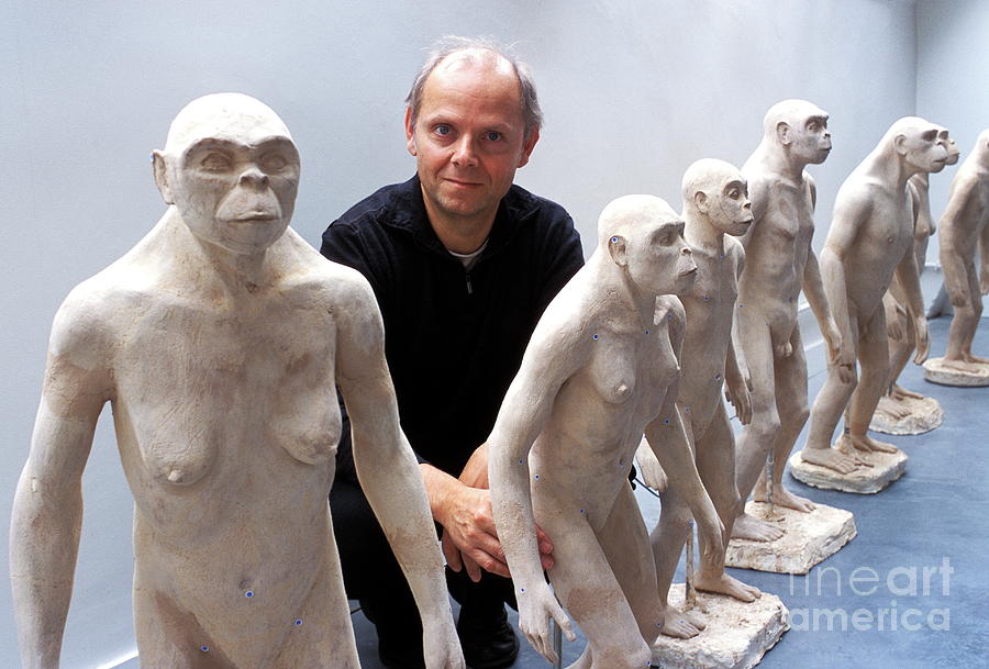 Film About Human Ancestors #1 Photograph by Pascal Goetgheluck/science Photo Library