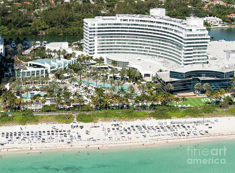 Fontainebleau Miami Beach Aerial #2 Photograph by David Oppenheimer