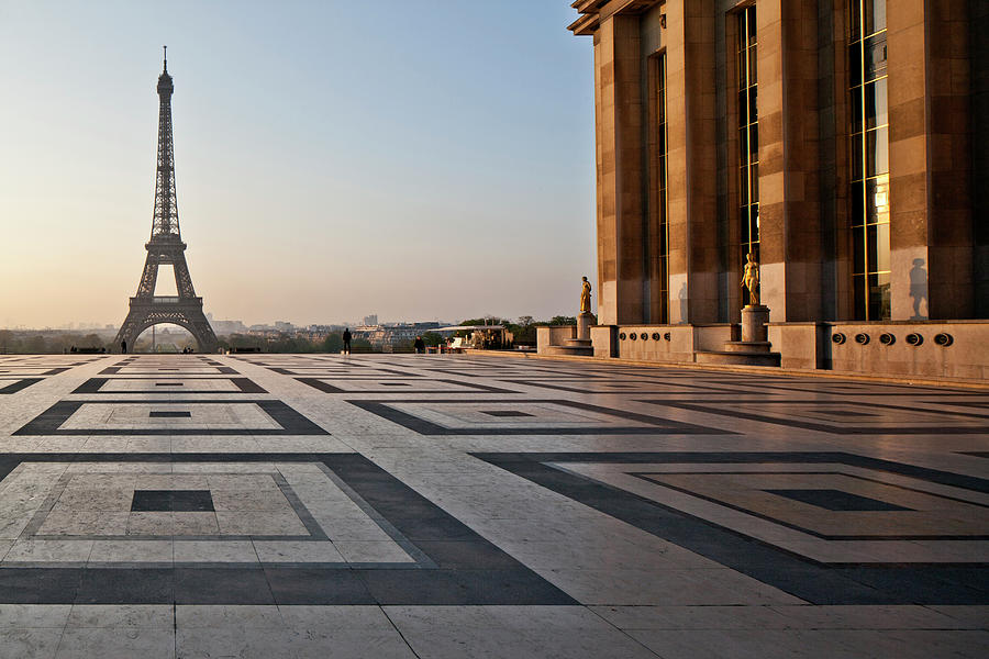 France, Paris, Place Du Trocadero And 1 Photograph by Barrere Jean-marc / Hemis.fr France, Paris, Place Du Trocadero And 1 Photograph by Barrere Jean-marc / Hemis.fr
