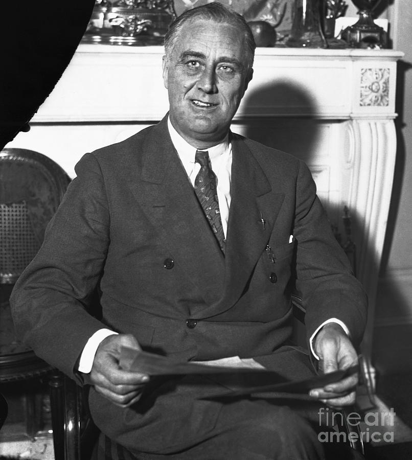Franklin Delano Roosevelt Portrait #1 Photograph by Bettmann