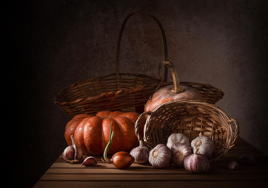 Still Life Photograph - Garlic #1 by Margareth Perfoncio
