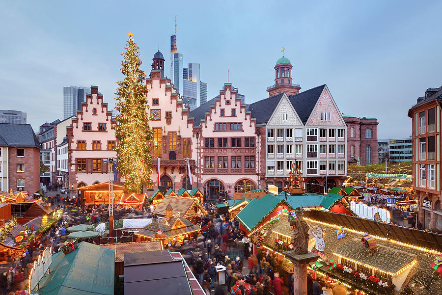 Germany, Hessen, Frankfurt Am Main, Christmas Market In Romerberg ...