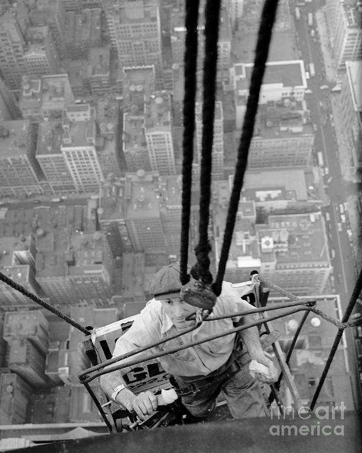 Glazing The Empire State Building #1 Photograph by New York Daily News Archive