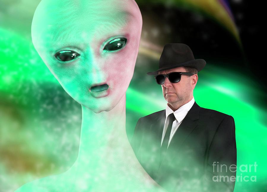 Men In Black Photograph - Government Ufo Inspector #1 by Victor Habbick Visions/science Photo Library