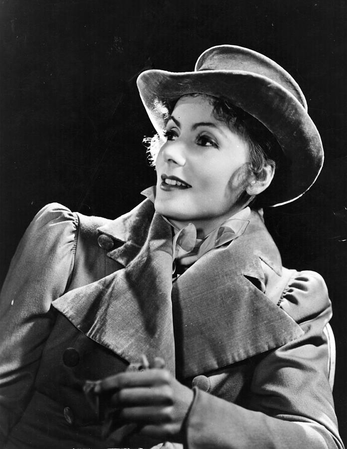 Greta Garbo #1 Photograph by Hulton Archive